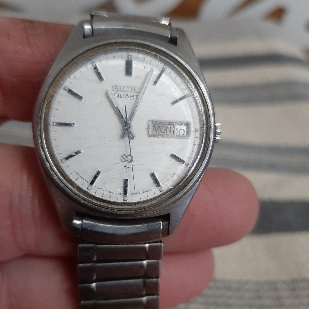 Vintage Men's Seiko Quarts Watch 7123-857X